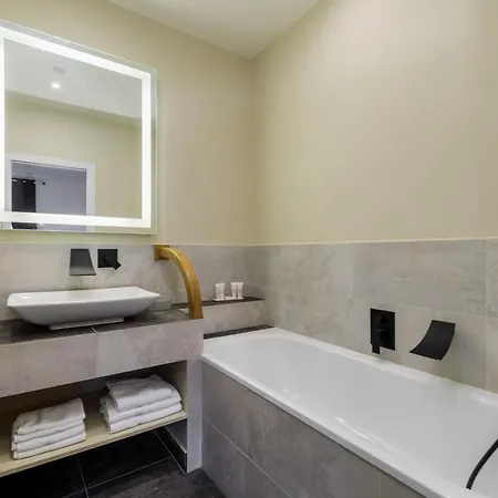 L'hotel Particulier - Paris * Asnieres-sur-Seine