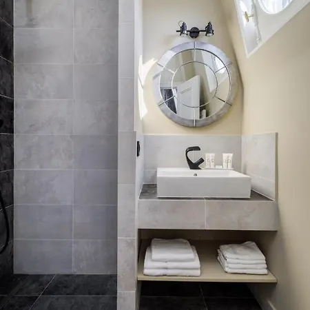 L'hotel Particulier - Paris Guest house *